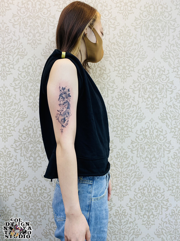 名古屋　タトゥー　女性